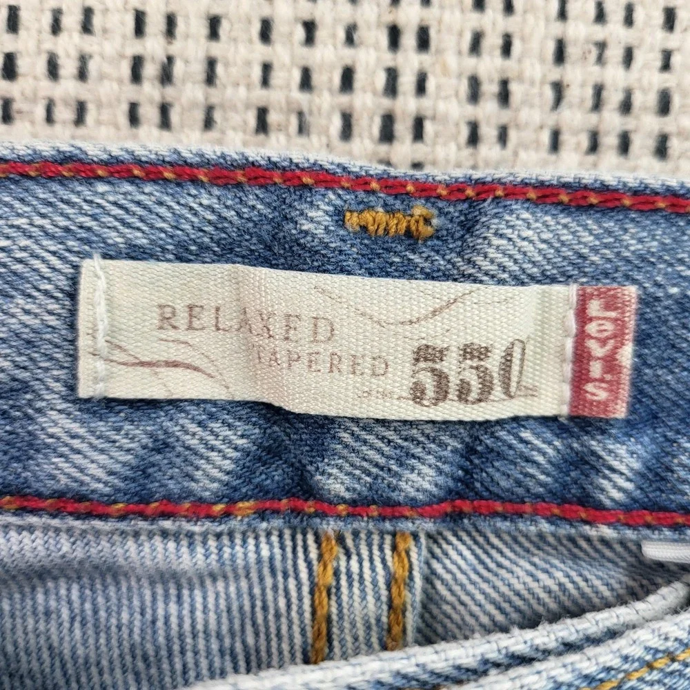 Levis 550 Jeans Mens 12 Light Wash‎ Blue High Rise Relaxed Tapered Leg Denim